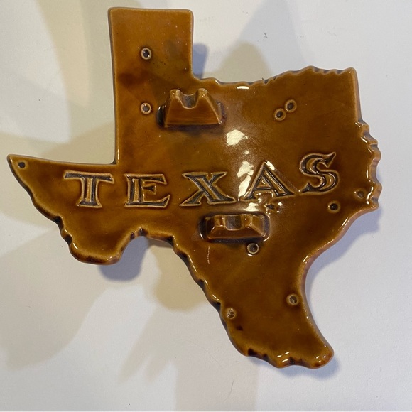 Accents Texas Sized Texas Shaped Ashtray On The Flip Side Cities